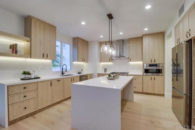 Detail Gallery Image 18 of 75 For 2850 Palmetto Point Ct, Chula Vista,  CA 91915 - 5 Beds | 4/1 Baths