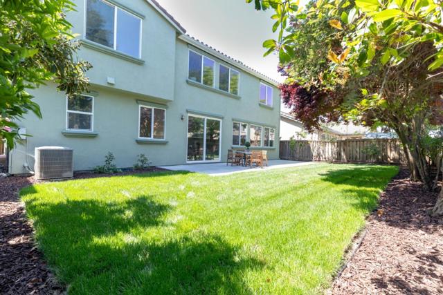491 Danbury Place, Lathrop CA: https://media.crmls.org/mediaz/5f3331d7-d455-4366-9ba1-4be1d2974cde.jpg