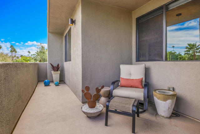 1028 E Palm Canyon Drive #207, Palm Springs, CA 92264