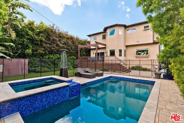 1524 Reeves Street, Los Angeles CA: https://media.crmls.org/mediaz/5f34d05e-9e76-4e47-a33f-ad25a2e66844.jpg
