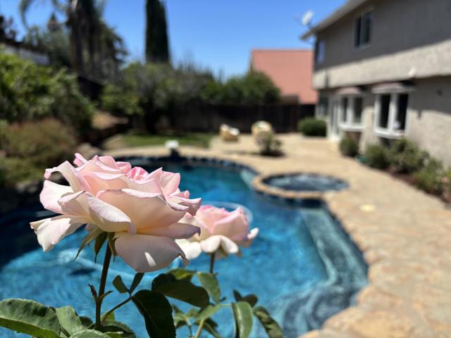 3484 Clover Oak Drive, San Jose CA: https://media.crmls.org/mediaz/5f362ac3-f8e3-4b85-9d82-c1025b0a260a.jpg