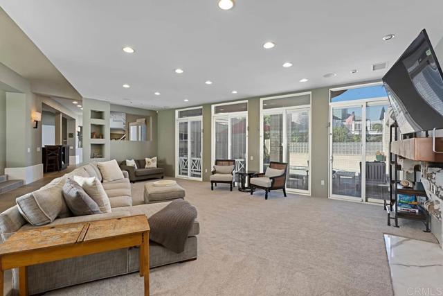 Detail Gallery Image 9 of 39 For 157 26th, Del Mar,  CA 92014 - 5 Beds | 5/1 Baths