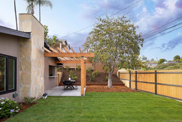 1776 Archer St, San Diego CA: https://media.crmls.org/mediaz/5f36a5b7-6a2b-4b4a-8251-401ce6309382.jpg