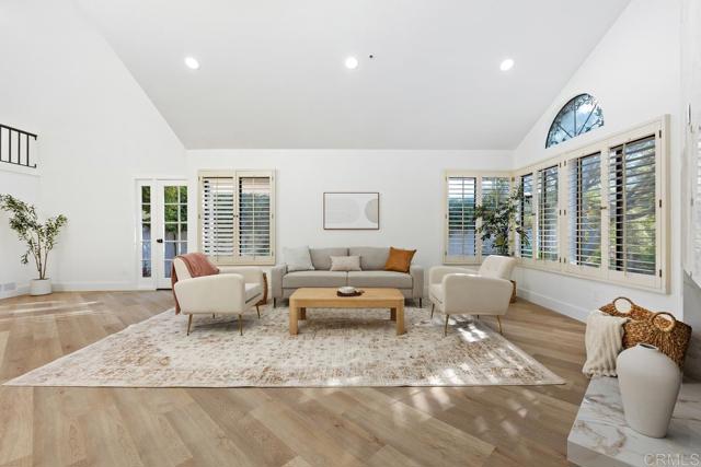 Detail Gallery Image 11 of 49 For 2533 Holly Valley Dr, Vista,  CA 92084 - 3 Beds | 2 Baths