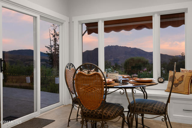 28329 Foothill Drive, Agoura Hills CA: https://media.crmls.org/mediaz/5f37b67e-78e1-49d0-b44c-d3757da584cf.jpg