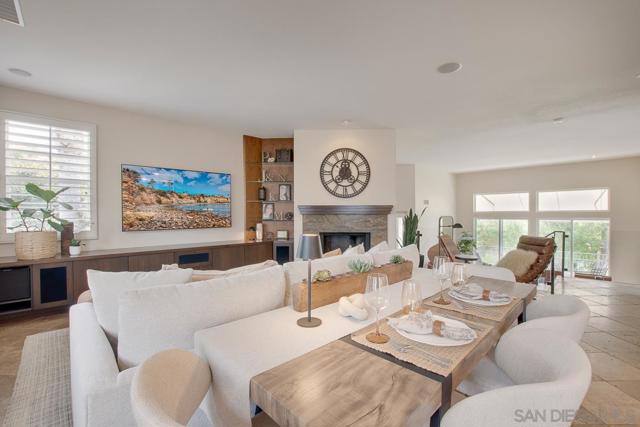 2537 Carriagedale Row, La Jolla CA: https://media.crmls.org/mediaz/5f385b7a-8c42-477d-9f1b-be0af1f6e970.jpg