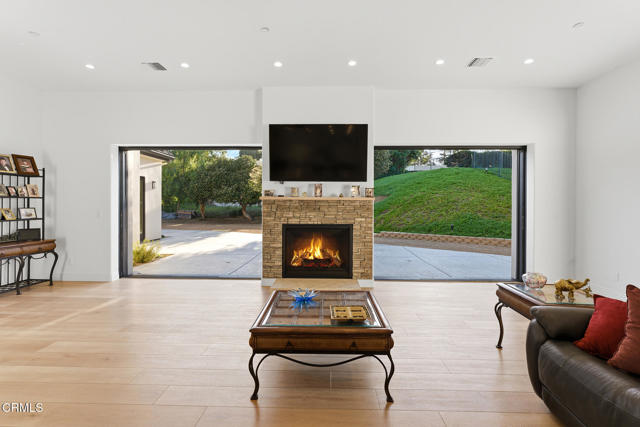 Image 12 of 34 For 395 Sherwood Court