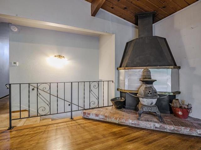 325 Woodland Drive, Scotts Valley CA: https://media.crmls.org/mediaz/5f38ccde-35e5-40f4-abc5-9410493b8232.jpg