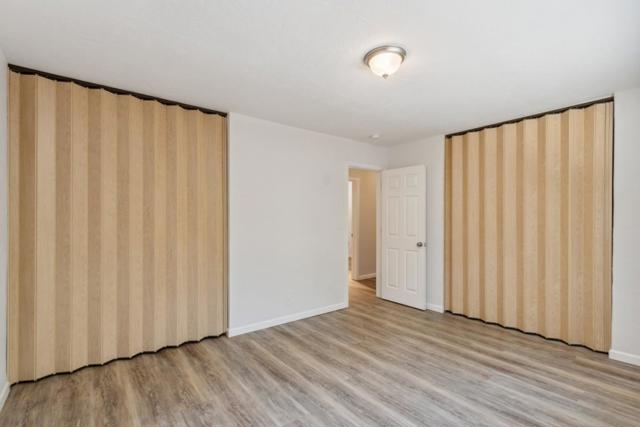 24895 Skyland Road, Los Gatos CA: https://media.crmls.org/mediaz/5f38e900-f090-4a74-aa2b-d70a3828b03e.jpg