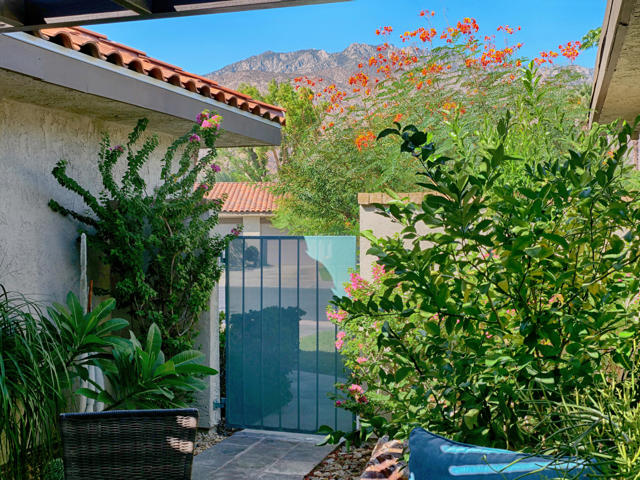 1150 Via Tenis, Palm Springs, CA 92262