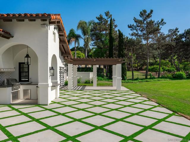 14242 Dalia Dr Lot 89, Rancho Santa Fe CA: https://media.crmls.org/mediaz/5f3b1c36-e8ea-4c68-b8c7-69c2f78aa085.jpg