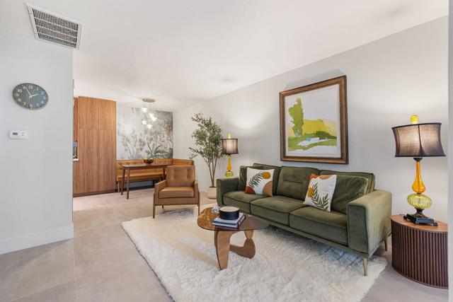 675 N Los Felices W Circle, Palm Springs CA: https://media.crmls.org/mediaz/5f3bb4b9-6543-4a7d-8685-331a77a96813.jpg