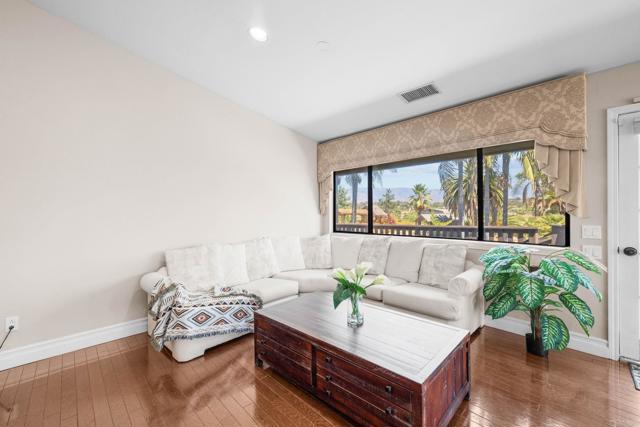 31121 Stardust Ln, Valley Center CA: https://media.crmls.org/mediaz/5f3c1332-2f1c-4905-b6ae-8af3eaf31dbe.jpg