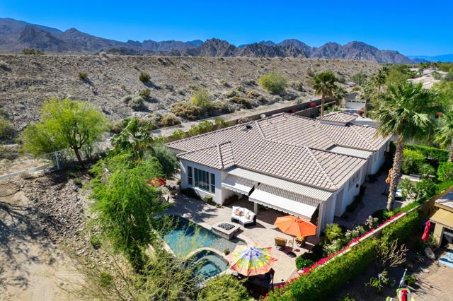 81139 Laguna Court, La Quinta CA: https://media.crmls.org/mediaz/5f3ccbab-f889-400f-aaef-632cb1dc4aa2.jpg