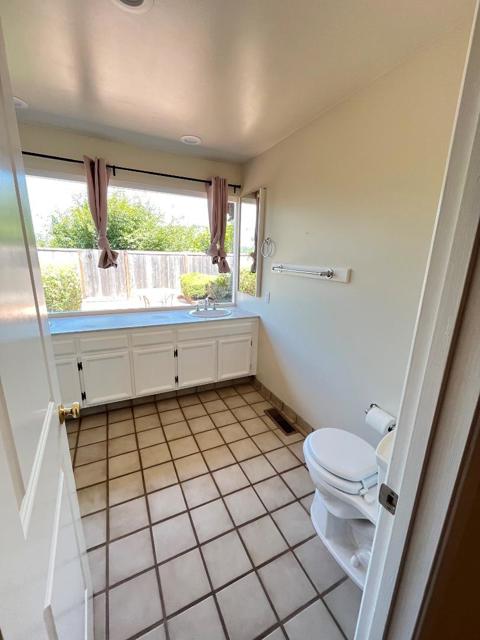 2066 Touraine Lane, Half Moon Bay CA: https://media.crmls.org/mediaz/5f3ceb7e-2c96-453b-88f7-4e3c56c72012.jpg