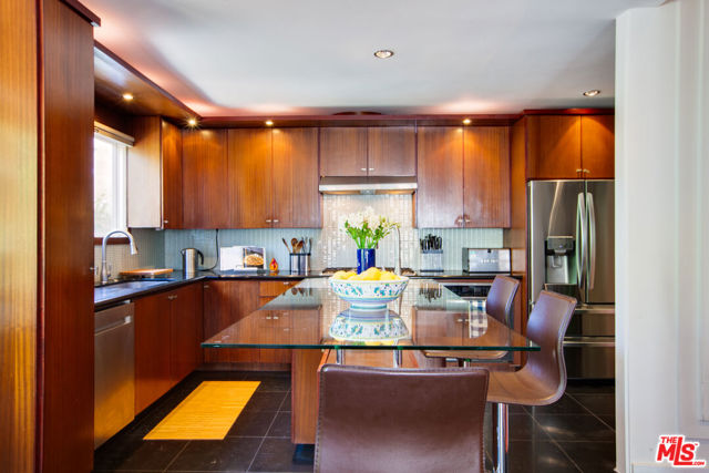 12521 Westminster Avenue, Los Angeles CA: https://media.crmls.org/mediaz/5f3d0bad-f9f8-4024-a216-8592fea58191.jpg