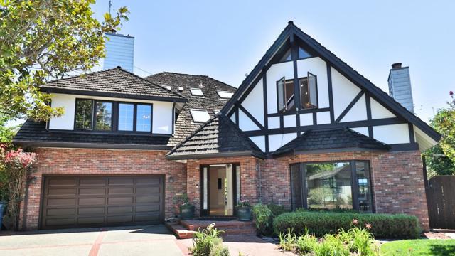 200 Iris Way, Palo Alto CA: https://media.crmls.org/mediaz/5f3e78e1-1333-4777-bac8-7fcaeb61f4b0.jpg