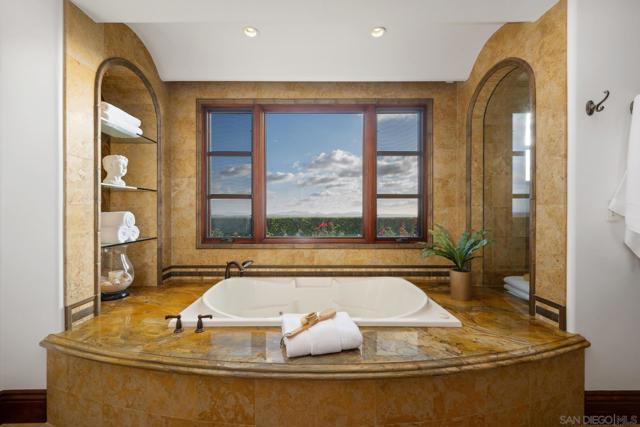 15707 Blue Crystal Trl, Poway CA: https://media.crmls.org/mediaz/5f3f946a-6330-49a2-8e05-6326b8f5c09c.jpg