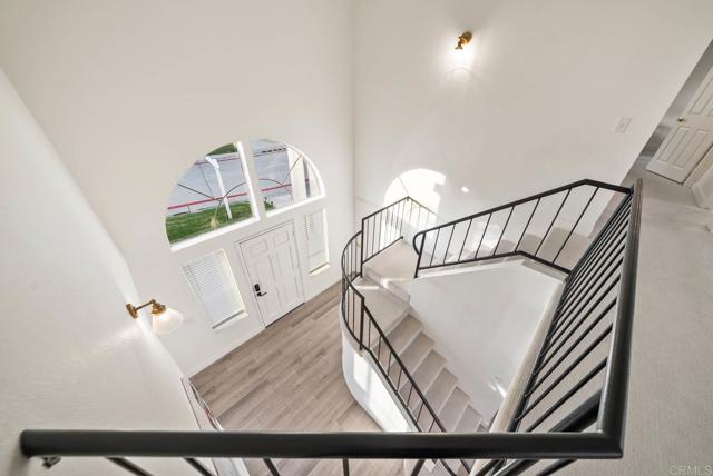 Detail Gallery Image 13 of 39 For 3863 Settineri Ln, Spring Valley,  CA 91977 - 3 Beds | 2/1 Baths