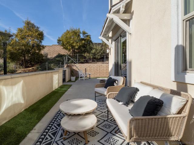 1904 Avenida Senecio, Chula Vista CA: https://media.crmls.org/mediaz/5f40159e-2c3b-41e2-aa8f-bd2d5840d18b.jpg