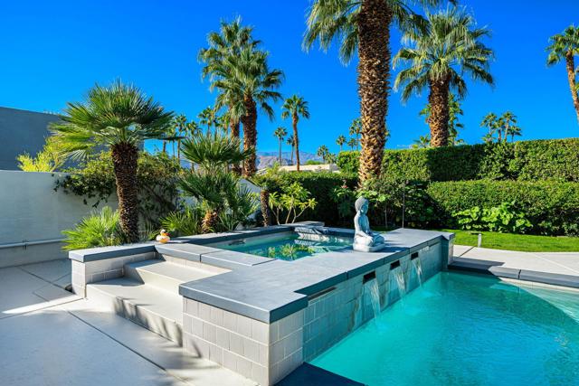 14 Stephen Terrace, Rancho Mirage CA: https://media.crmls.org/mediaz/5f404ba7-be6f-4dfb-bd93-4b92fff8fbf2.jpg