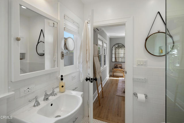 Detail Gallery Image 23 of 38 For 930 N Catalina Ave, Pasadena,  CA 91104 - 2 Beds | 1 Baths