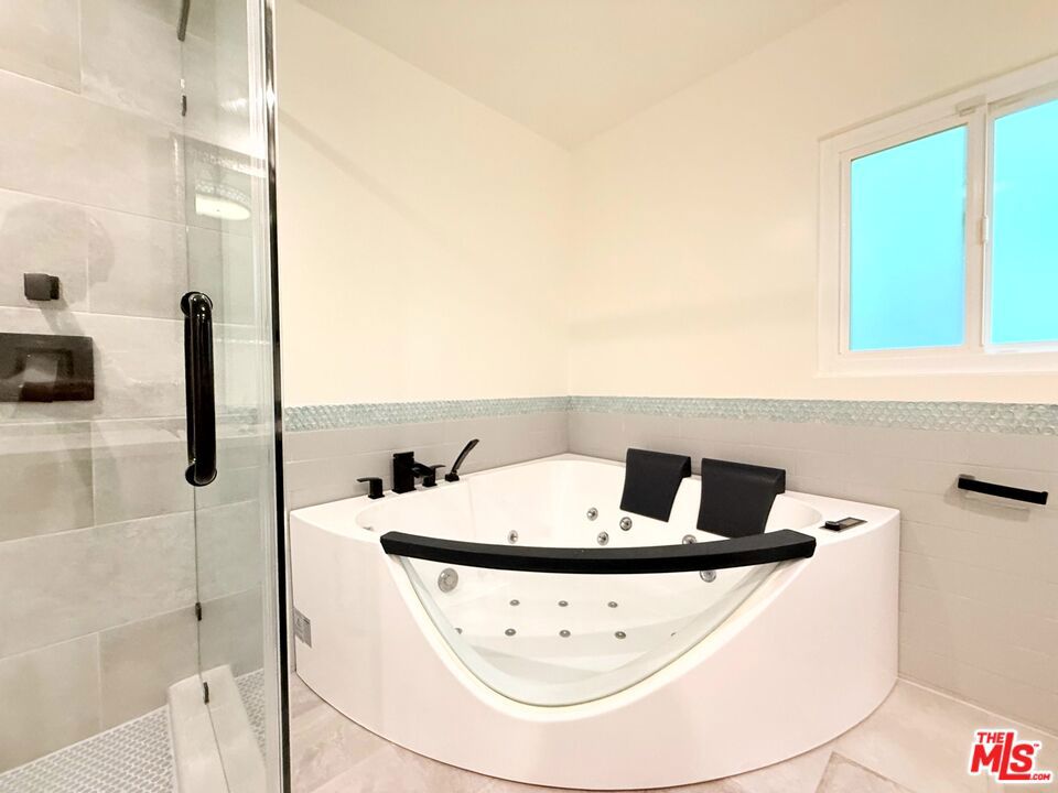 MLS #26860533 image #31