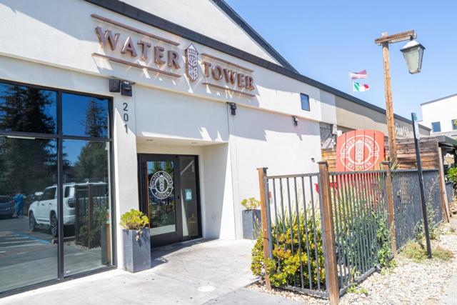 118 Salice Way, Campbell CA: https://media.crmls.org/mediaz/5f414ff0-ff82-4a35-9d50-4cb7a5f7156f.jpg