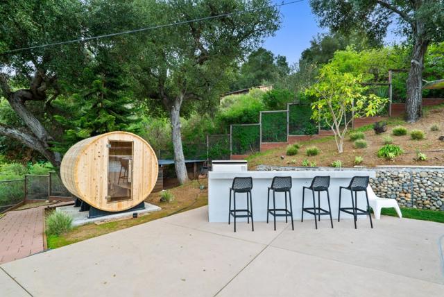 17808 Tourney Road, Los Gatos CA: https://media.crmls.org/mediaz/5f41a1f3-cf42-4afe-961a-8d70a39f7003.jpg