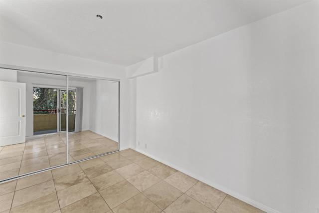 390 E Madison, El Cajon CA: https://media.crmls.org/mediaz/5f41c744-9d80-4c33-be10-fbf1bc72d088.jpg