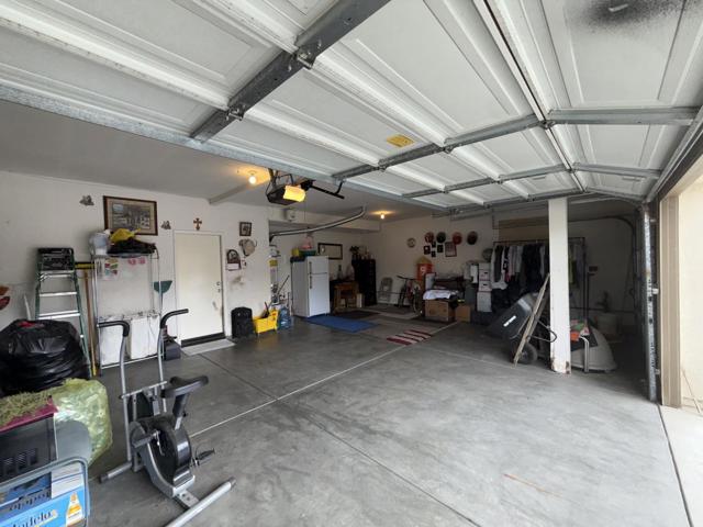 2760 Newcastle Way, San Jacinto CA: https://media.crmls.org/mediaz/5f420b60-c78e-41b5-a116-7eb0d5dc3010.jpg