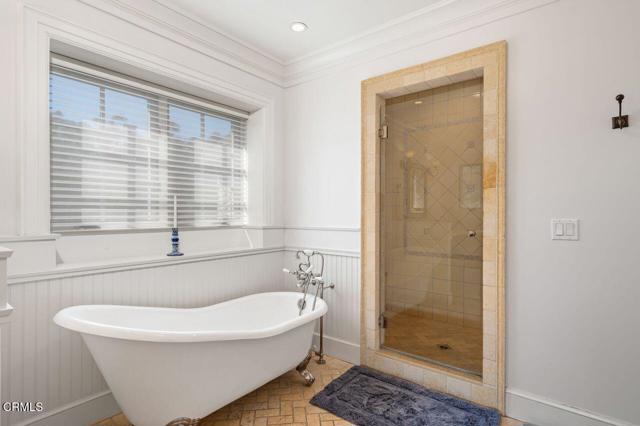 Detail Gallery Image 35 of 52 For 951 Descanso Dr, La Canada Flintridge,  CA 91011 - 5 Beds | 4/1 Baths