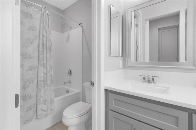 277 Skyview Drive, Marina CA: https://media.crmls.org/mediaz/5f42aac9-6a76-4407-b333-6a9a3dc9fccb.jpg