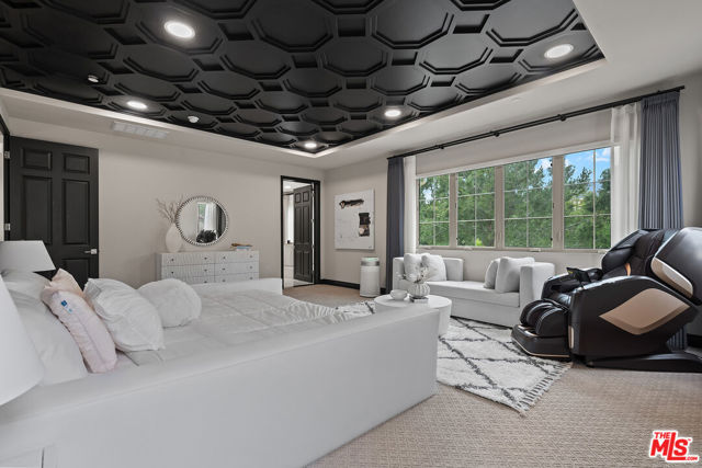 55 Suede, Irvine CA: https://media.crmls.org/mediaz/5f43450f-5119-4b8b-a7af-bad6c285b0fe.jpg