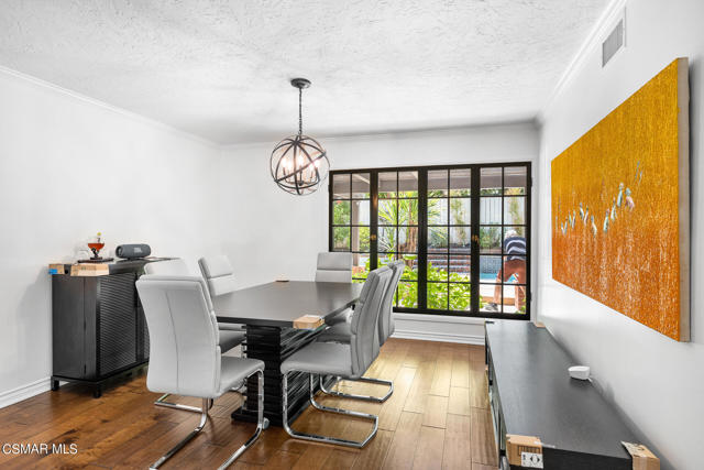 1267 Willsbrook Court, Westlake Village CA: https://media.crmls.org/mediaz/5f43b3cc-2776-417c-9841-710cc420372f.jpg