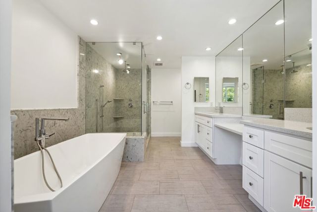 5114 Cedros Avenue, Sherman Oaks CA: https://media.crmls.org/mediaz/5f43f61b-fabb-4dd4-a178-8c814959d1aa.jpg