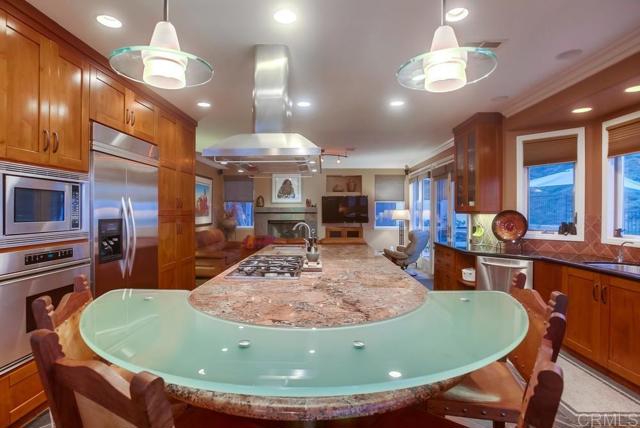 Detail Gallery Image 37 of 74 For 7046 via Ostiones, Carlsbad,  CA 92009 - 5 Beds | 3 Baths