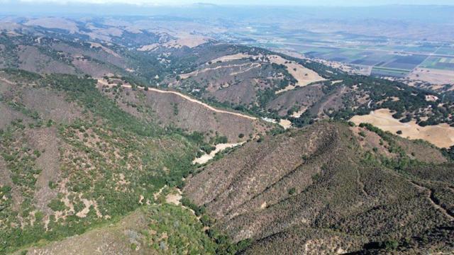 0 San Juan Canyon Road, San Juan Bautista CA: https://media.crmls.org/mediaz/5f44ddcf-ecb2-4fb8-80d8-030036871e0f.jpg