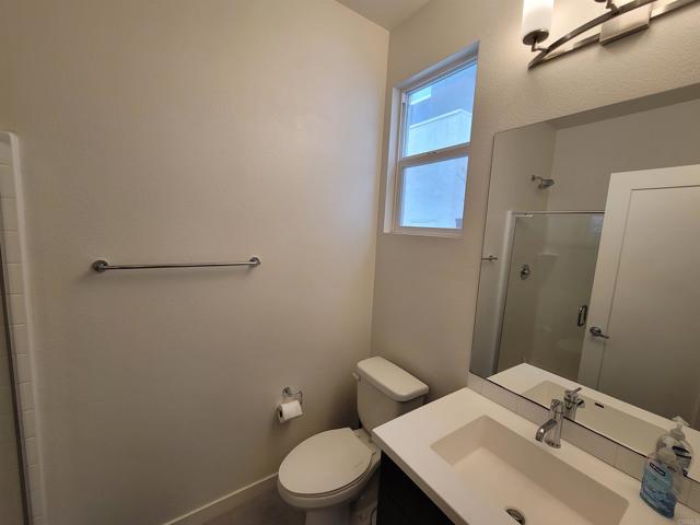 Detail Gallery Image 39 of 61 For 2072 Tango Loop #2,  Chula Vista,  CA 91915 - 4 Beds | 3 Baths
