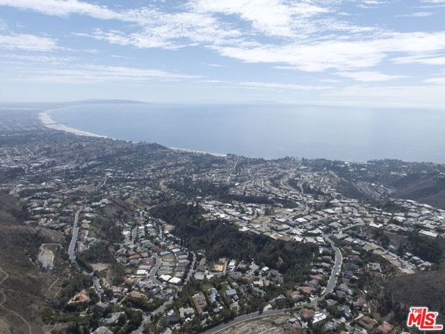 Drew Fenton | 1475 Via Cresta Pacific Palisades CA | MLS: 7347401 Drew Fenton | 1475 Via Cresta Pacific Palisades CA | MLS: 7347401