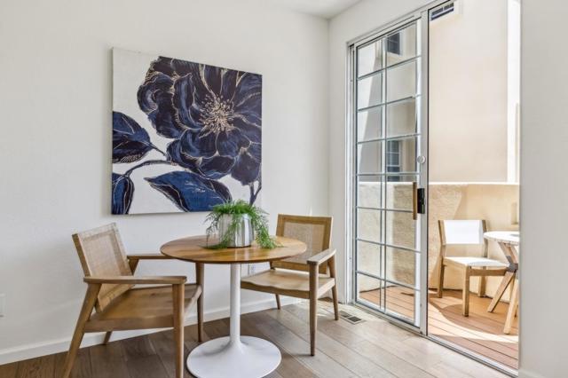4173 El Camino Real, Palo Alto CA: https://media.crmls.org/mediaz/5f45b368-322b-4118-a060-c060afac1650.jpg