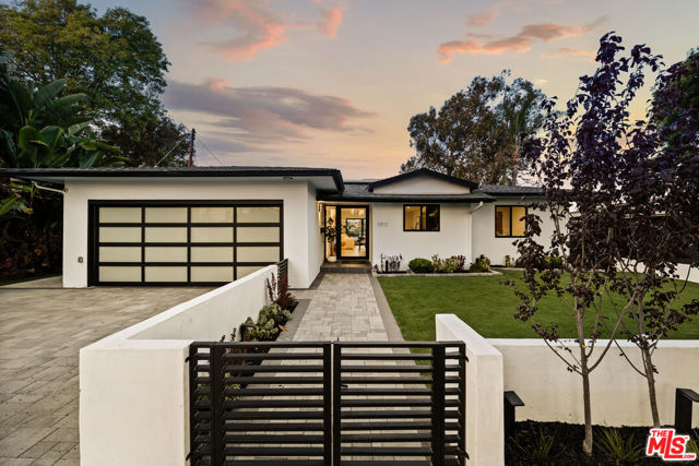 5931 Abernathy Drive, Los Angeles CA: https://media.crmls.org/mediaz/5f480c14-8dba-45c2-a386-547aa3338dc7.jpg