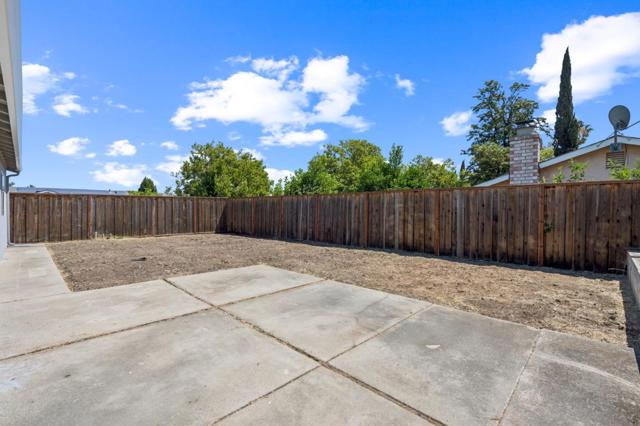61 Galleon Way, Pittsburg CA: https://media.crmls.org/mediaz/5f4968c4-a68e-4f7c-b074-56e0beb8cad8.jpg