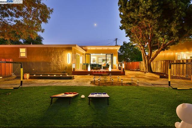 30456 Hoylake St, Hayward CA: https://media.crmls.org/mediaz/5f497b70-9b92-4a58-95df-cd4ca979ffab.jpg