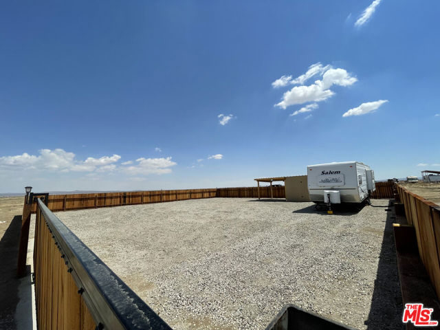 55 E Avenue D4, Lancaster CA: https://media.crmls.org/mediaz/5f4981e9-476b-4a39-bfa8-589a7bc2aa43.jpg