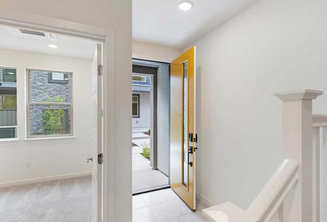 6694 Optimum Loop, San Jose CA: https://media.crmls.org/mediaz/5f4b2493-fdbf-45c8-9927-4851d0a77376.jpg