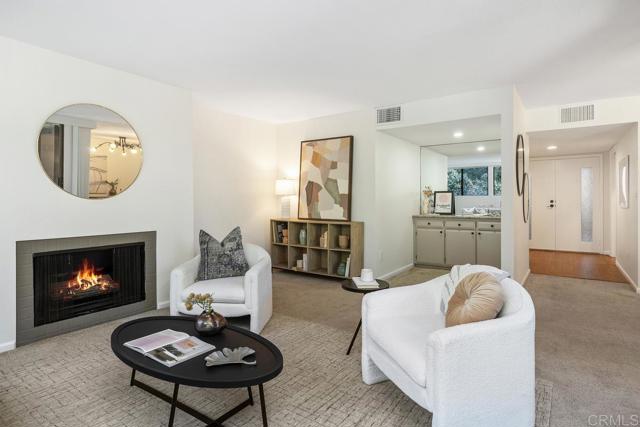 Detail Gallery Image 7 of 42 For 2420 Torrey Pines Rd #B202,  La Jolla,  CA 92037 - 2 Beds | 2 Baths