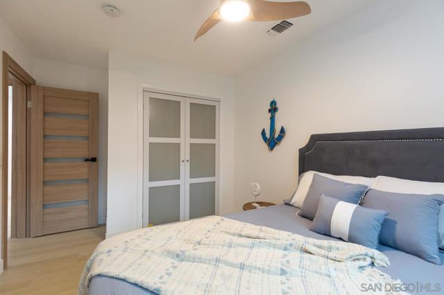 460 Chinquapin Ave., Carlsbad CA: https://media.crmls.org/mediaz/5f4d2076-393f-4651-be6c-361c655f8d24.jpg