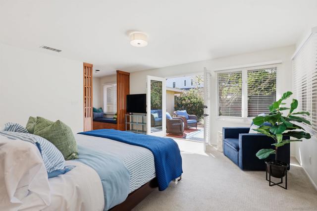 540 Country Club Lane, Coronado CA: https://media.crmls.org/mediaz/5f4d81e4-927b-4b59-b7a1-79a2b07d674c.jpg