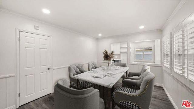 6311 La Tijera Boulevard, Los Angeles CA: https://media.crmls.org/mediaz/5f4dffb0-d4ef-4522-a54f-b4e682a04c96.jpg